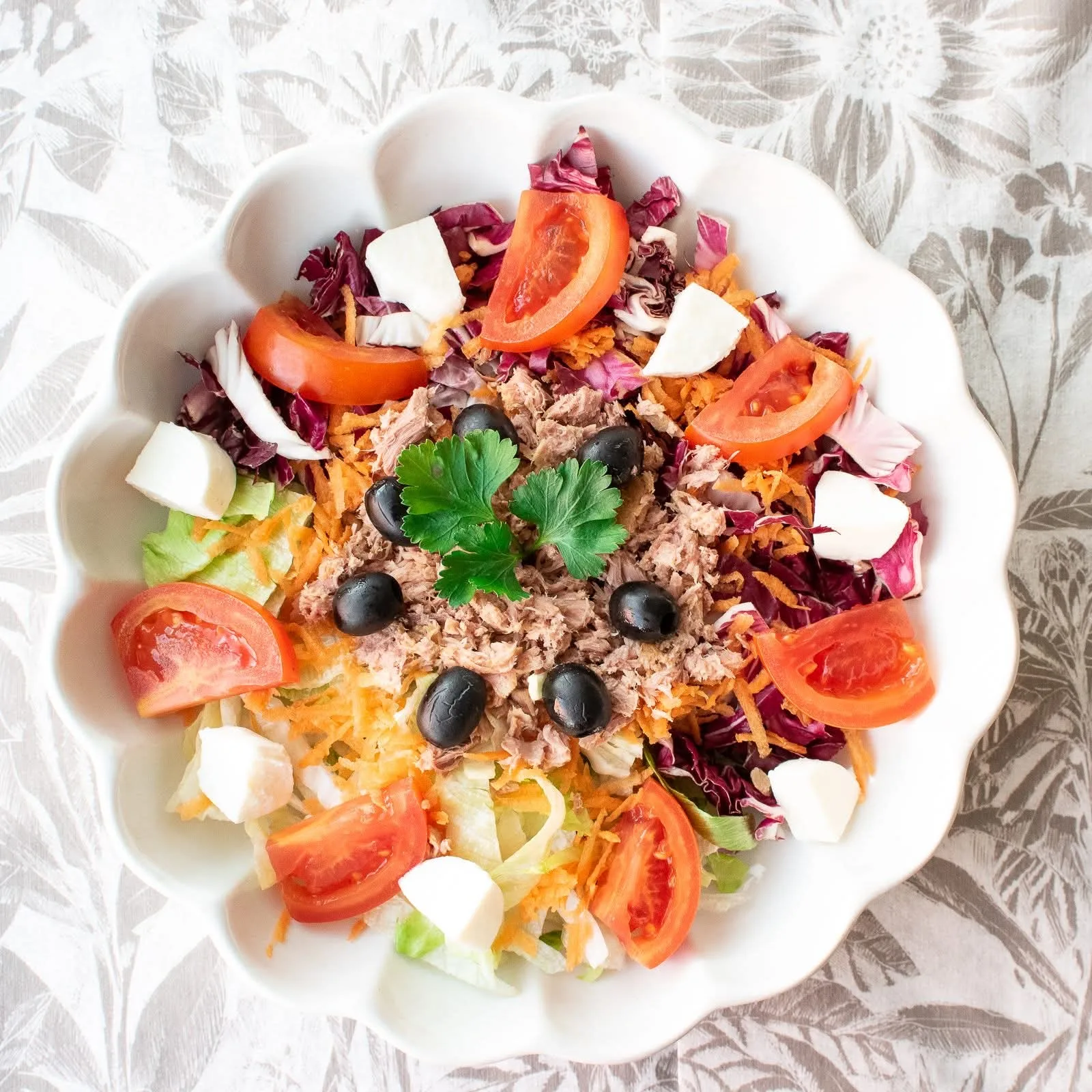 Pasta con calamari e pomodorino
